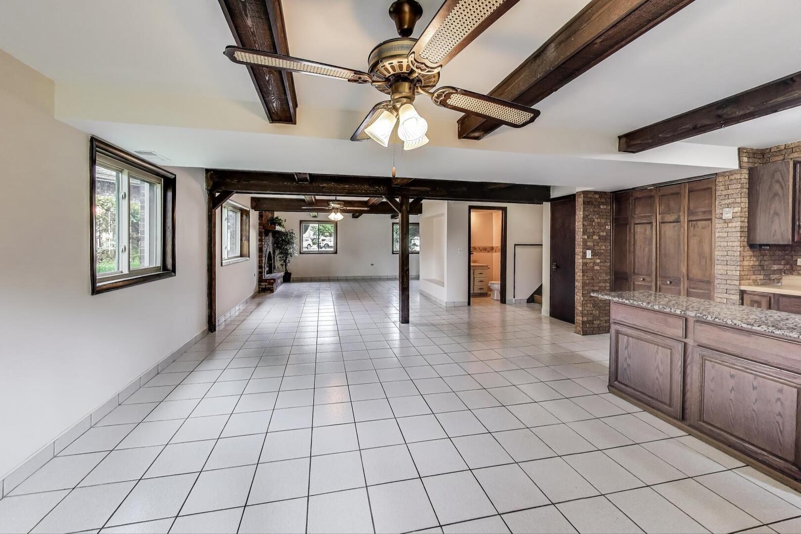 823 Cambridge Row Addison, IL 60101 - Photo 32 of 46