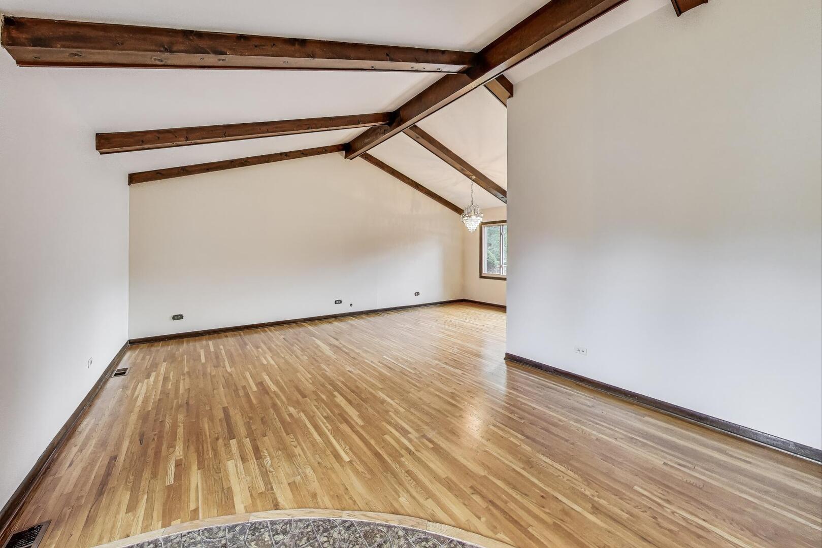 823 Cambridge Row Addison, IL 60101 - Photo 9 of 46