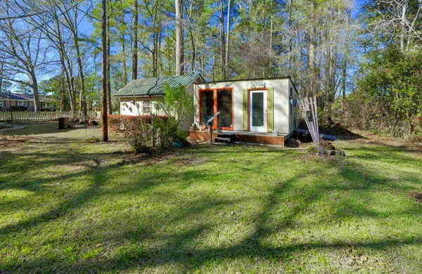 $300,000 | 101 Dorchester Lane, St. George, SC 29477