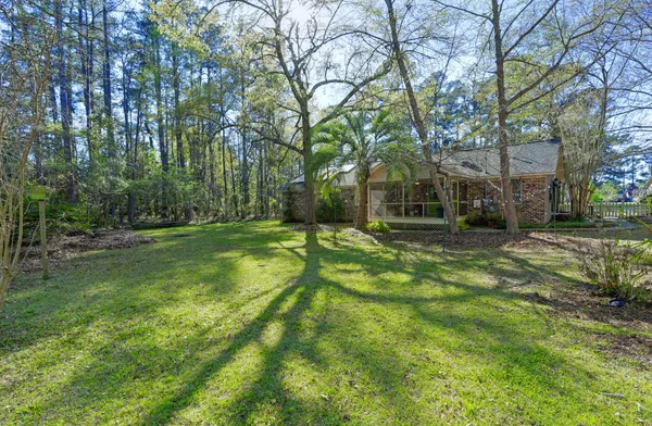 $300,000 | 101 Dorchester Lane, St. George, SC 29477