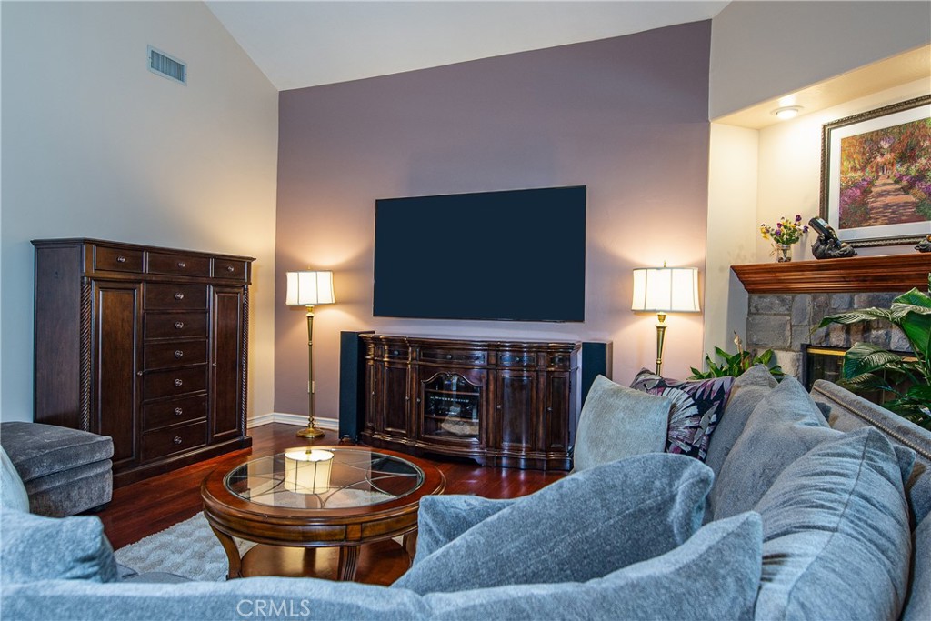 7361 Via Vista Riverside, CA 92506 - Photo 20 of 34 a living room with furniture and a flat screen tv