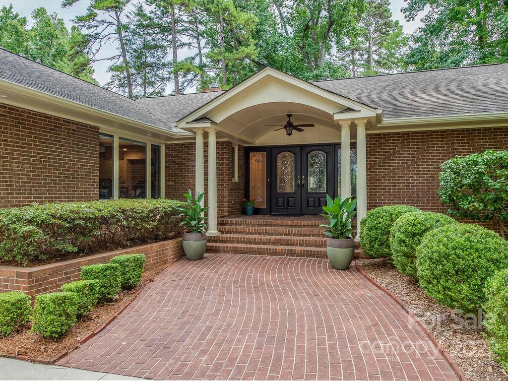 5 Sunrise Point Road Lake Wylie, SC 29710 - Photo 1 of 31 Gallery Image 1