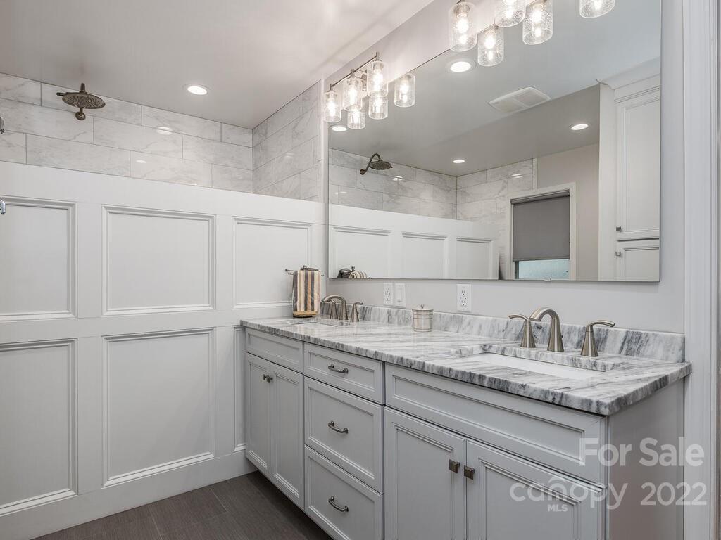 5 Sunrise Point Road Lake Wylie, SC 29710 - Photo 15 of 31 Gallery Image 15