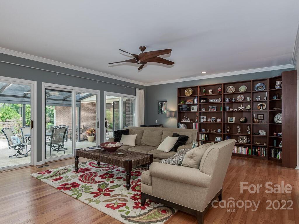 5 Sunrise Point Road Lake Wylie, SC 29710 - Photo 5 of 31 Gallery Image 5