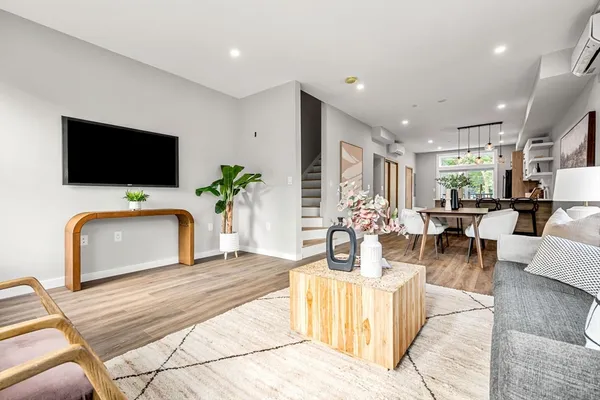 $789,999 | 33 Copeland Street, Unit C, Boston, MA 02119