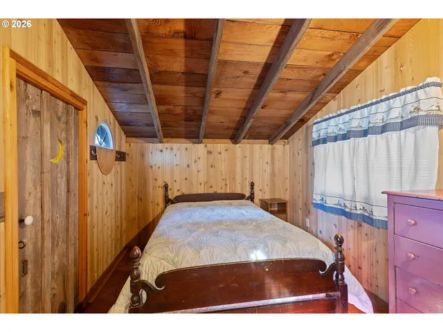 a bed room with a bed