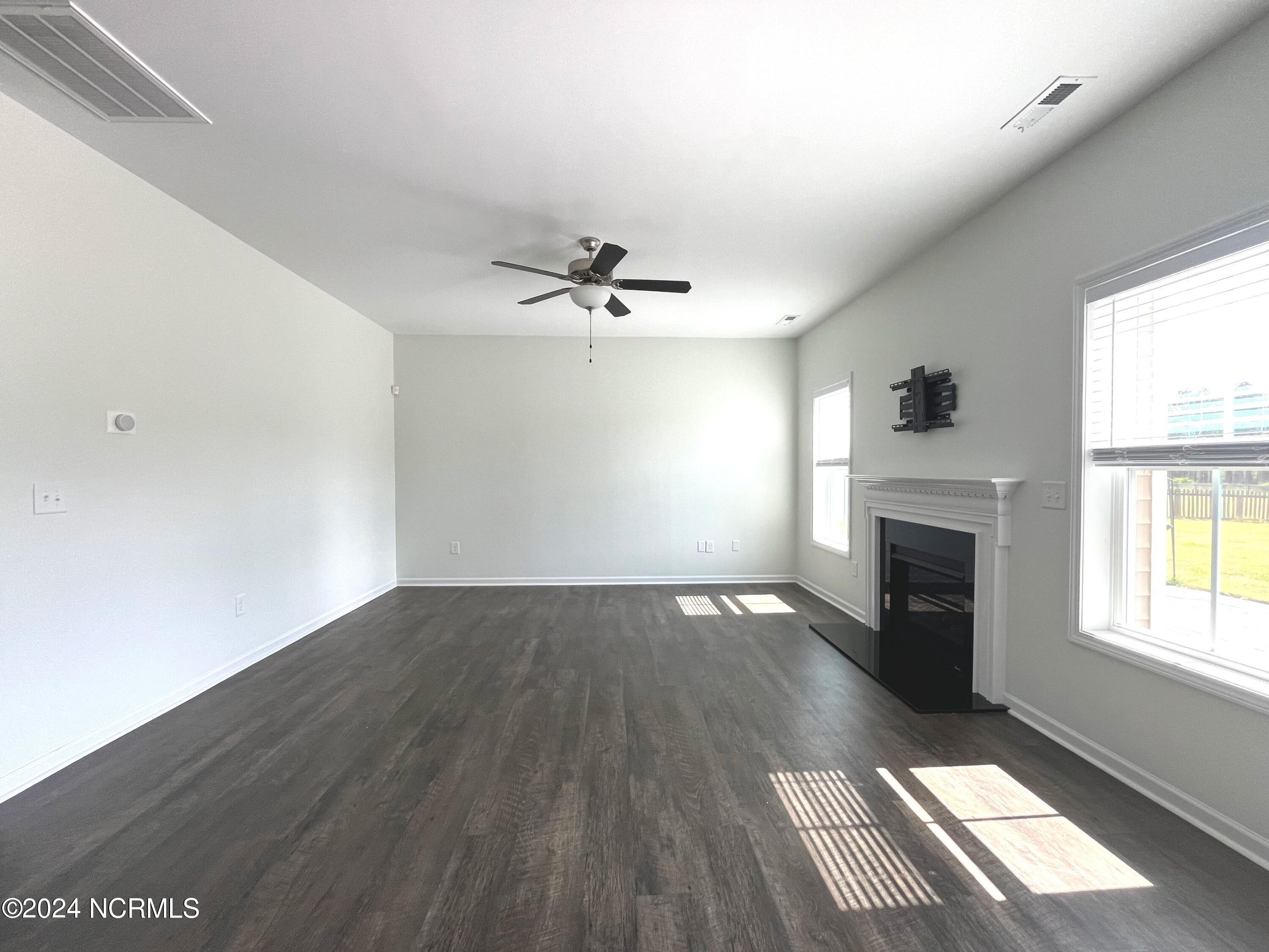 885 Carolina Road Aberdeen, NC 28315 - Photo 5 of 31