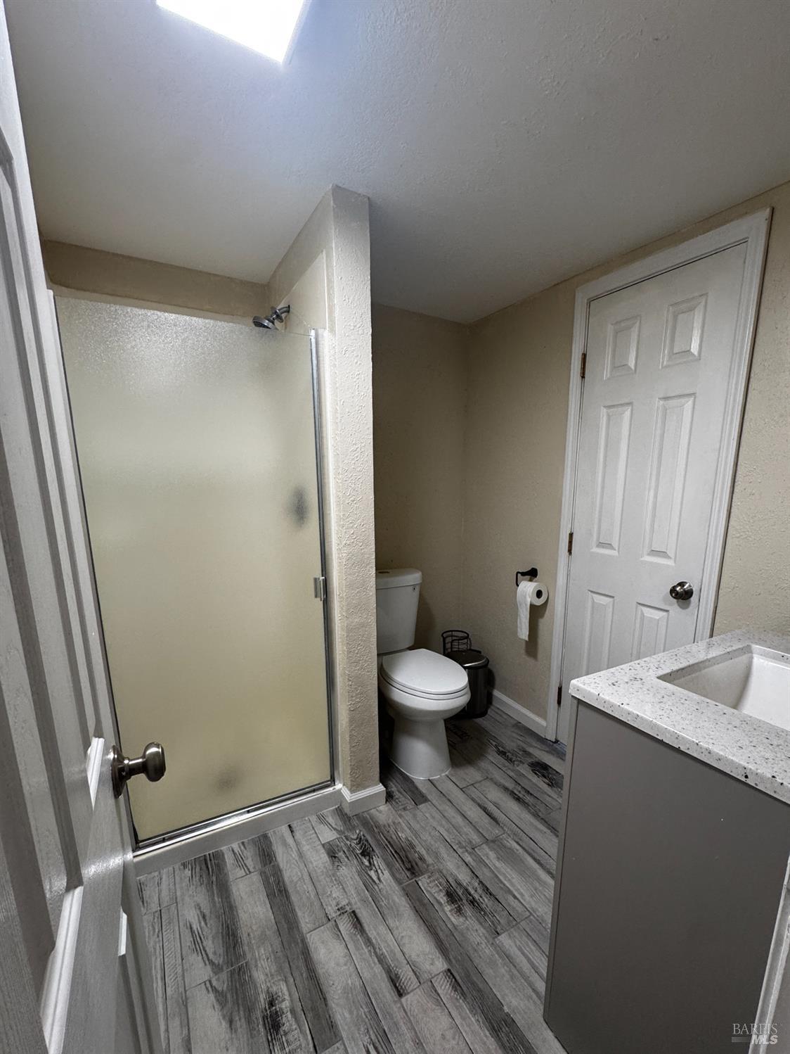 1435 Monterey Drive Santa Rosa, CA 95405 - Photo 14 of 21 Main Level Bathroom