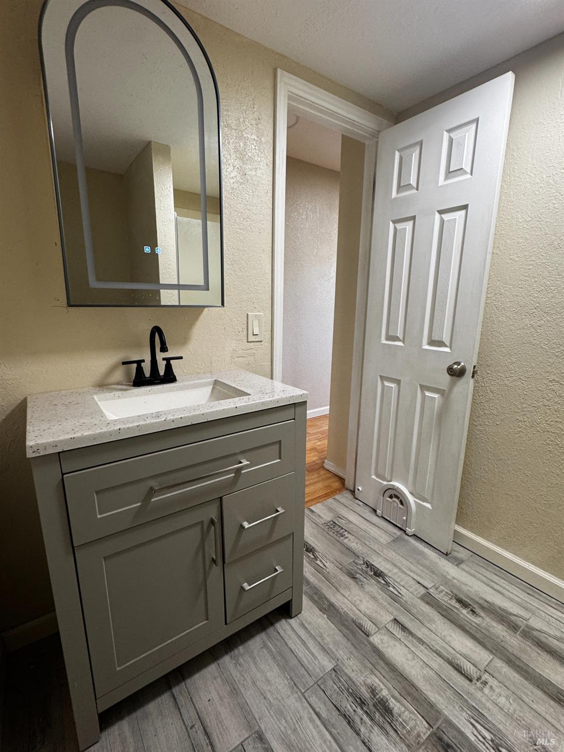 1435 Monterey Drive Santa Rosa, CA 95405 - Photo 15 of 21 Main Level Bathroom