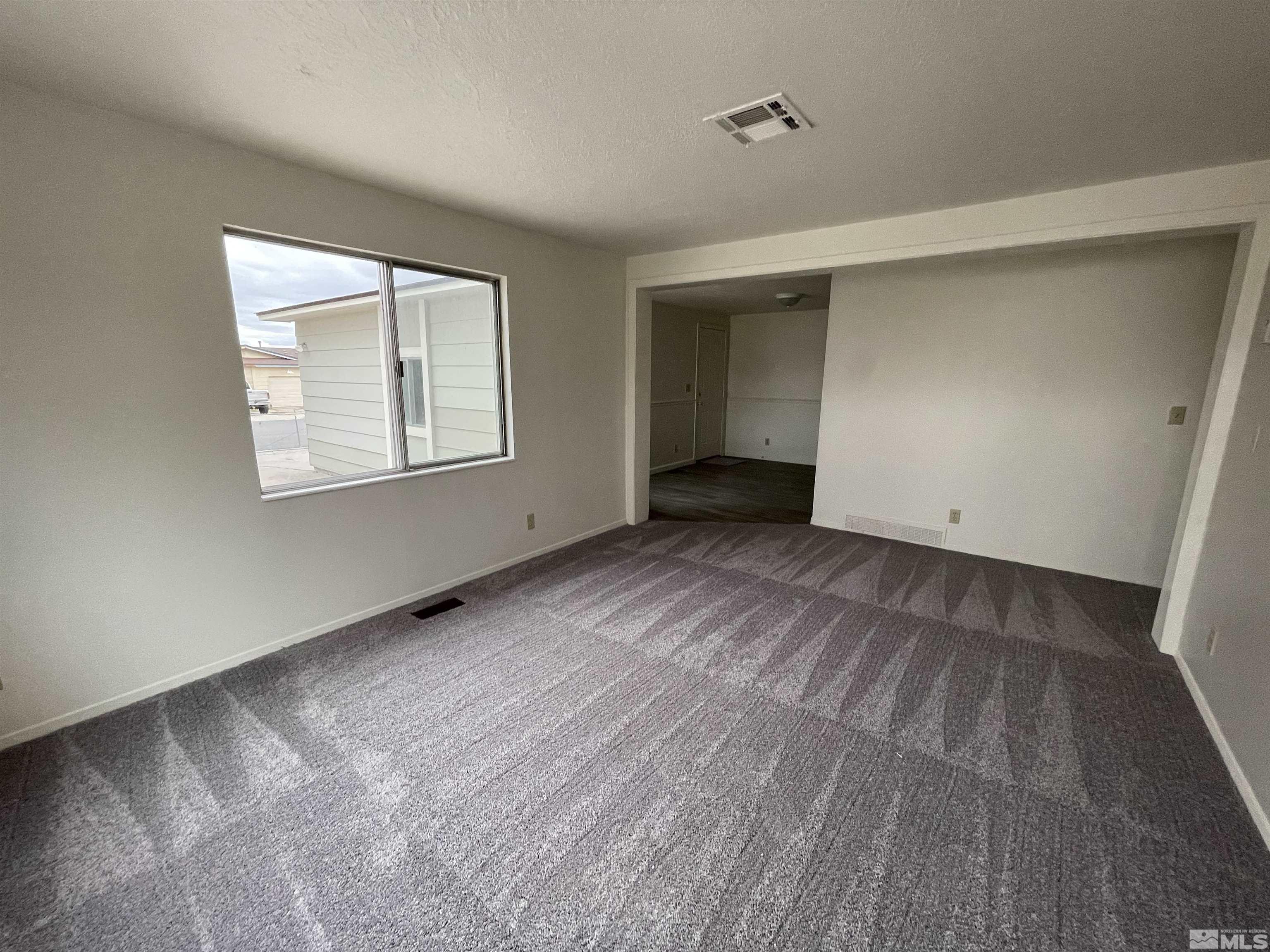 6780 Lotus Street Reno, NV 89506 - Photo 4 of 16 Photo 4