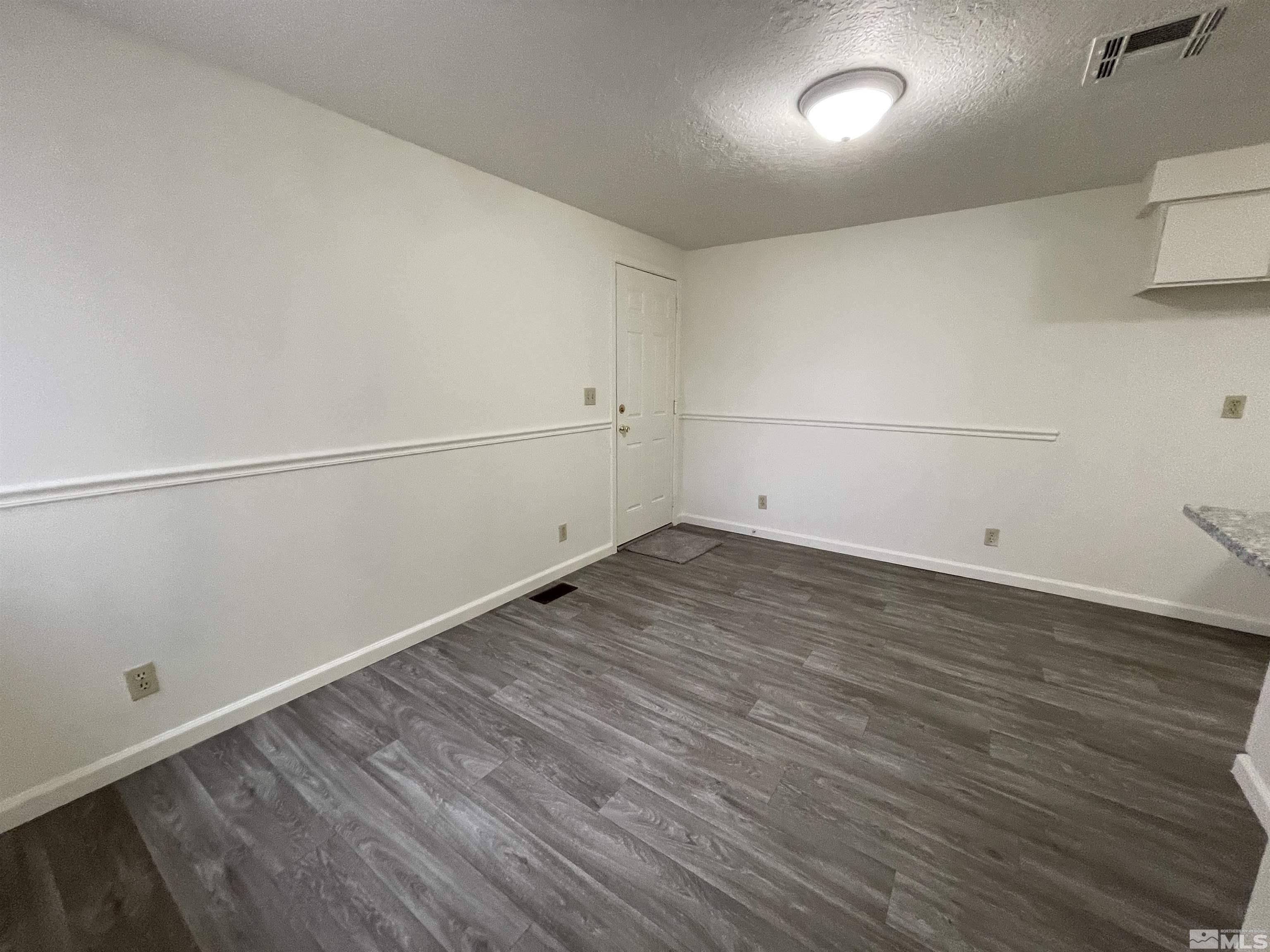 6780 Lotus Street Reno, NV 89506 - Photo 5 of 16 Photo 5