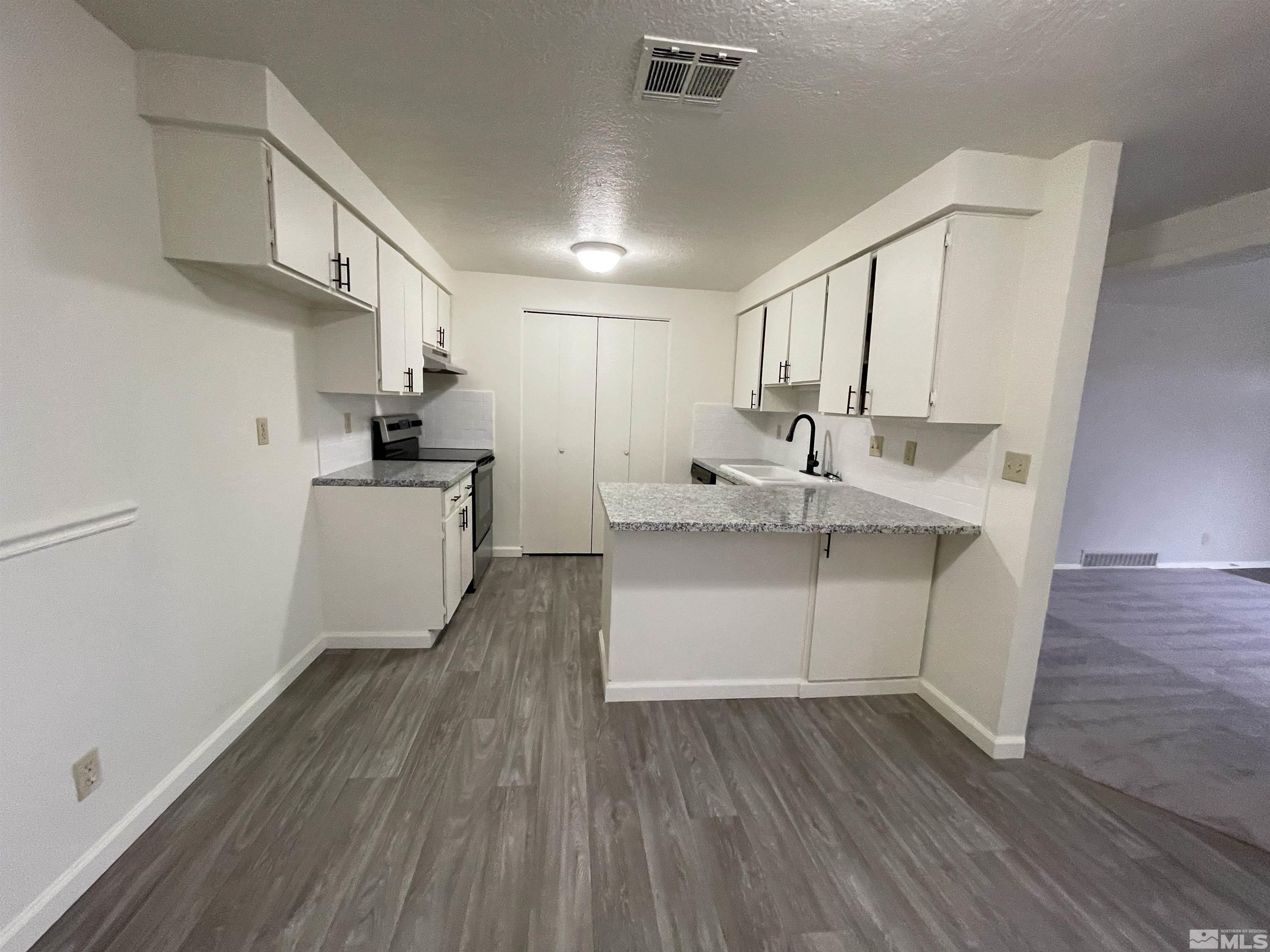 6780 Lotus Street Reno, NV 89506 - Photo 7 of 16 Photo 7