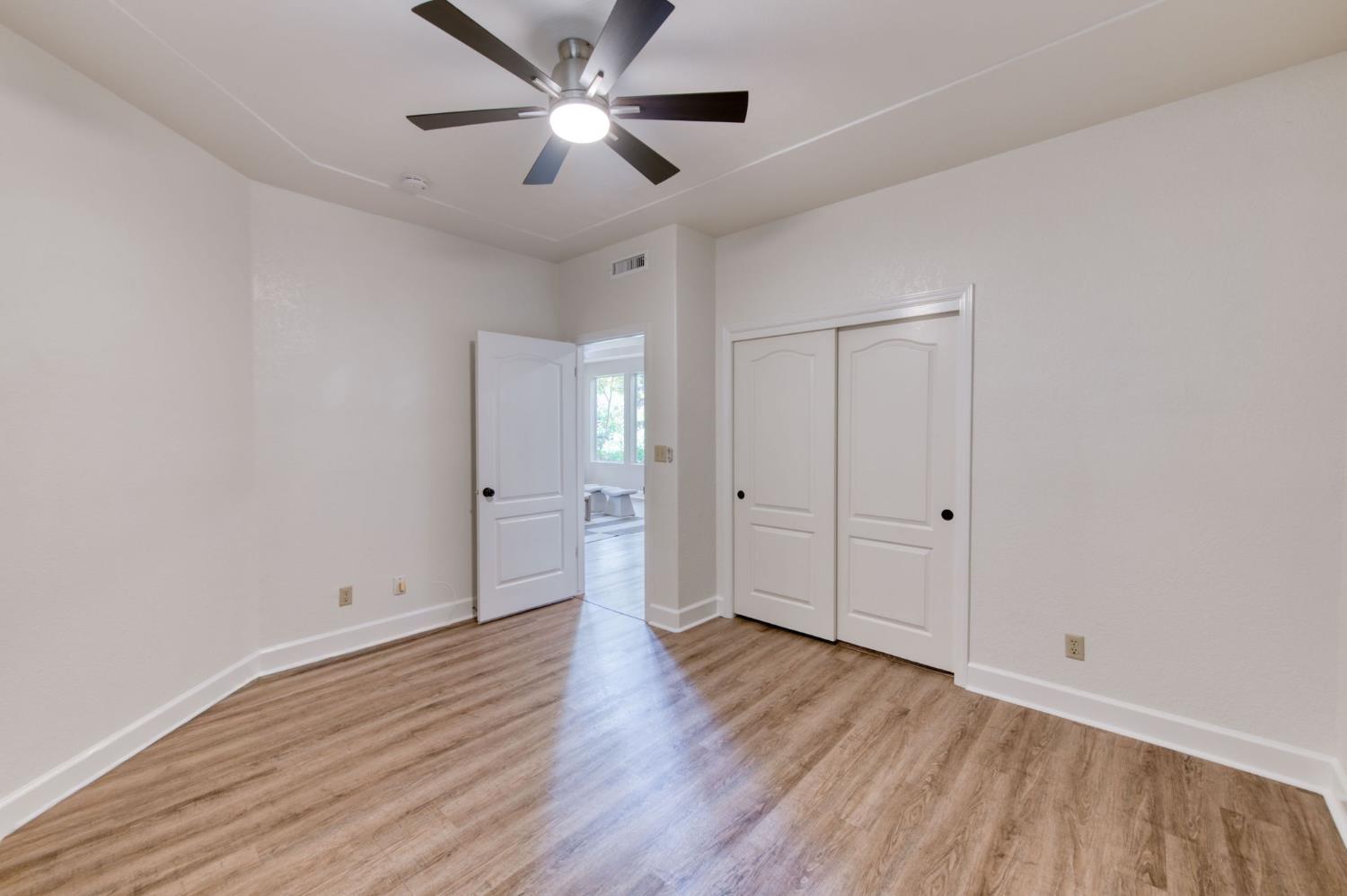 9465 North Madison Ridge Road Fresno, CA 93720 - Photo 13 of 34