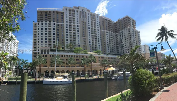 $3,600 | 511 Southeast 5th Avenue, Unit 1913, Fort Lauderdale, FL 33301