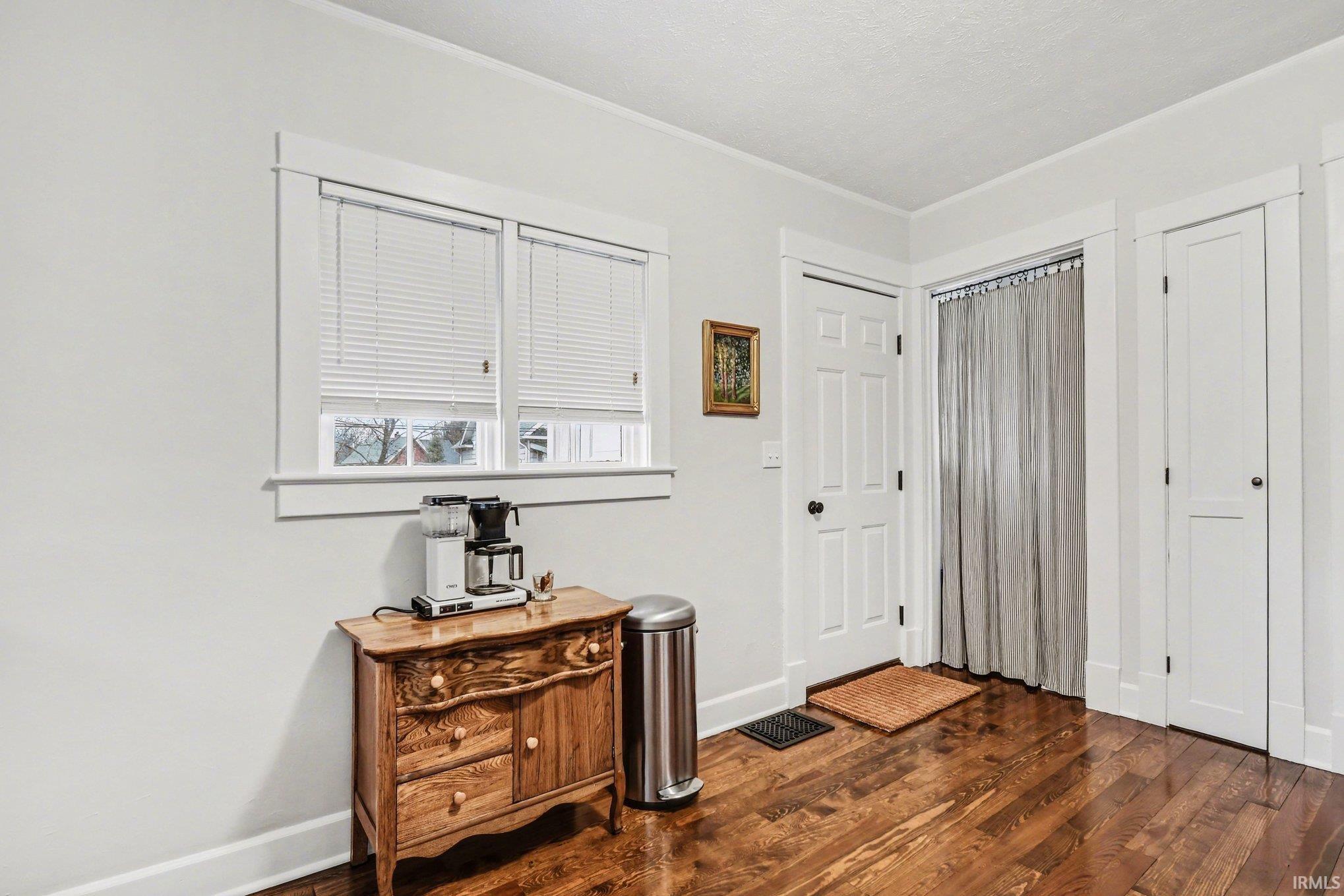 809 South 6th Street Goshen, IN 46526 - Photo 16 of 28