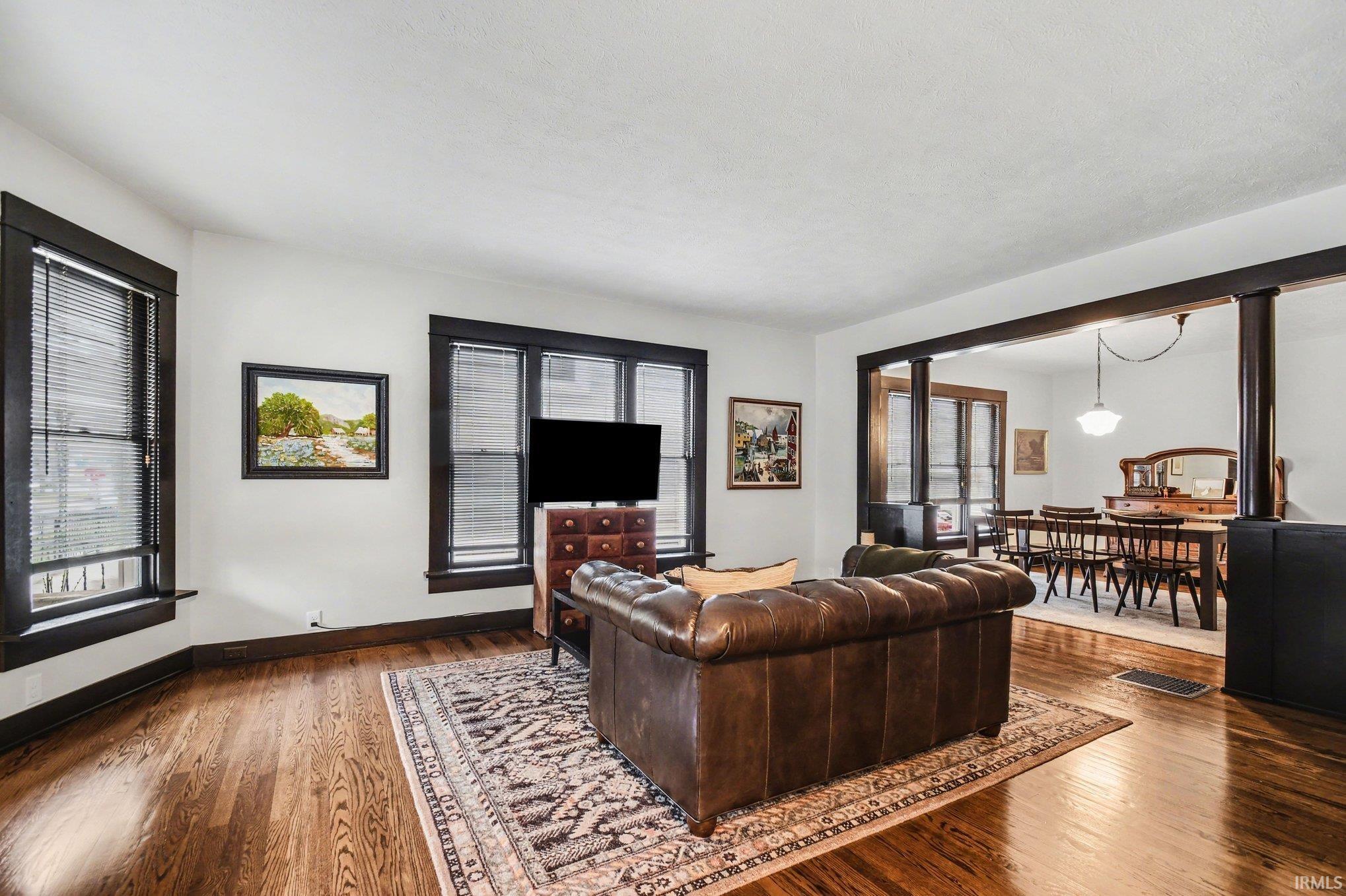 809 South 6th Street Goshen, IN 46526 - Photo 8 of 28