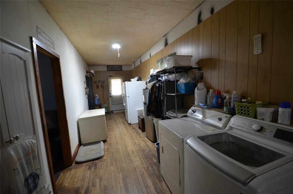 334 Cook Road Jacksboro, TX 76458 - Photo 13 of 21 With storage and pantry