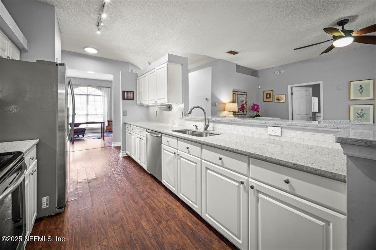 11902 Swooping Willow Road Jacksonville, FL 32223 - Photo 17 of 36 11902 Swooping Willow