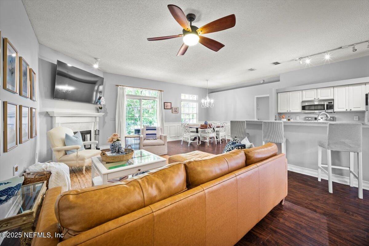 11902 Swooping Willow Road Jacksonville, FL 32223 - Photo 2 of 36 11902 Swooping Willow