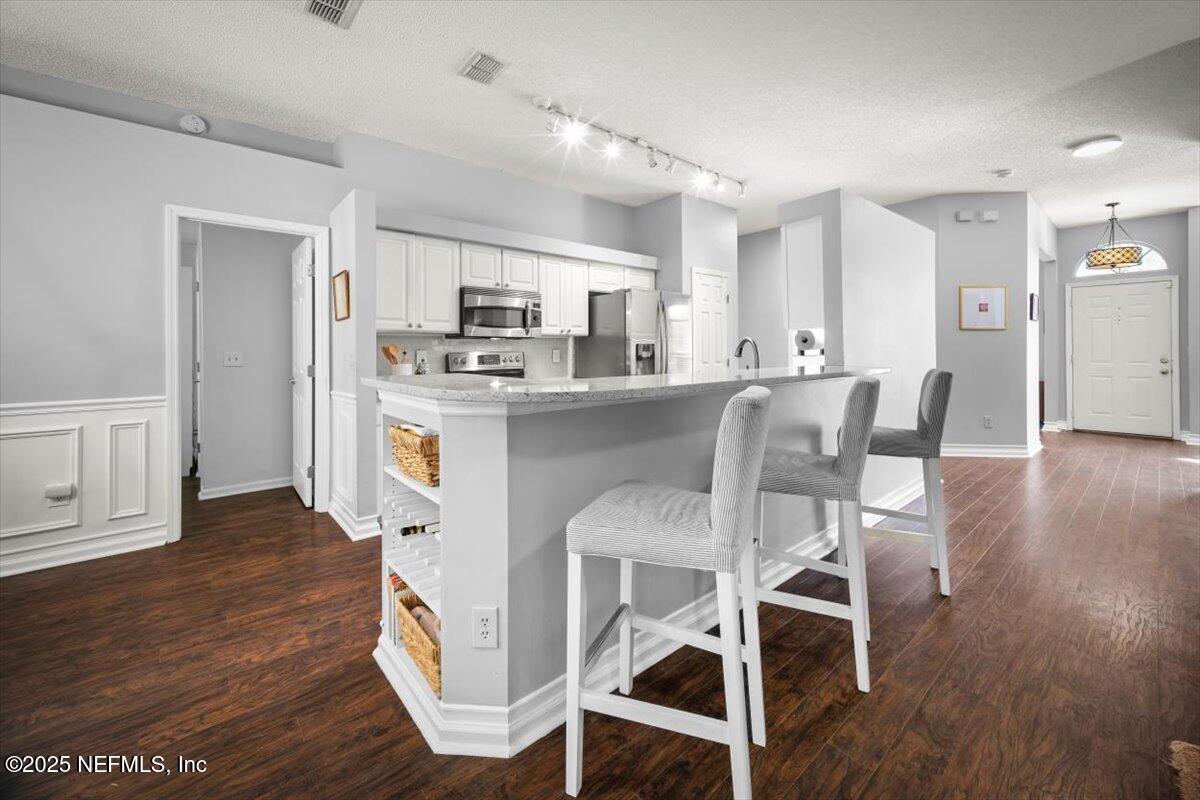 11902 Swooping Willow Road Jacksonville, FL 32223 - Photo 4 of 36 11902 Swooping Willow