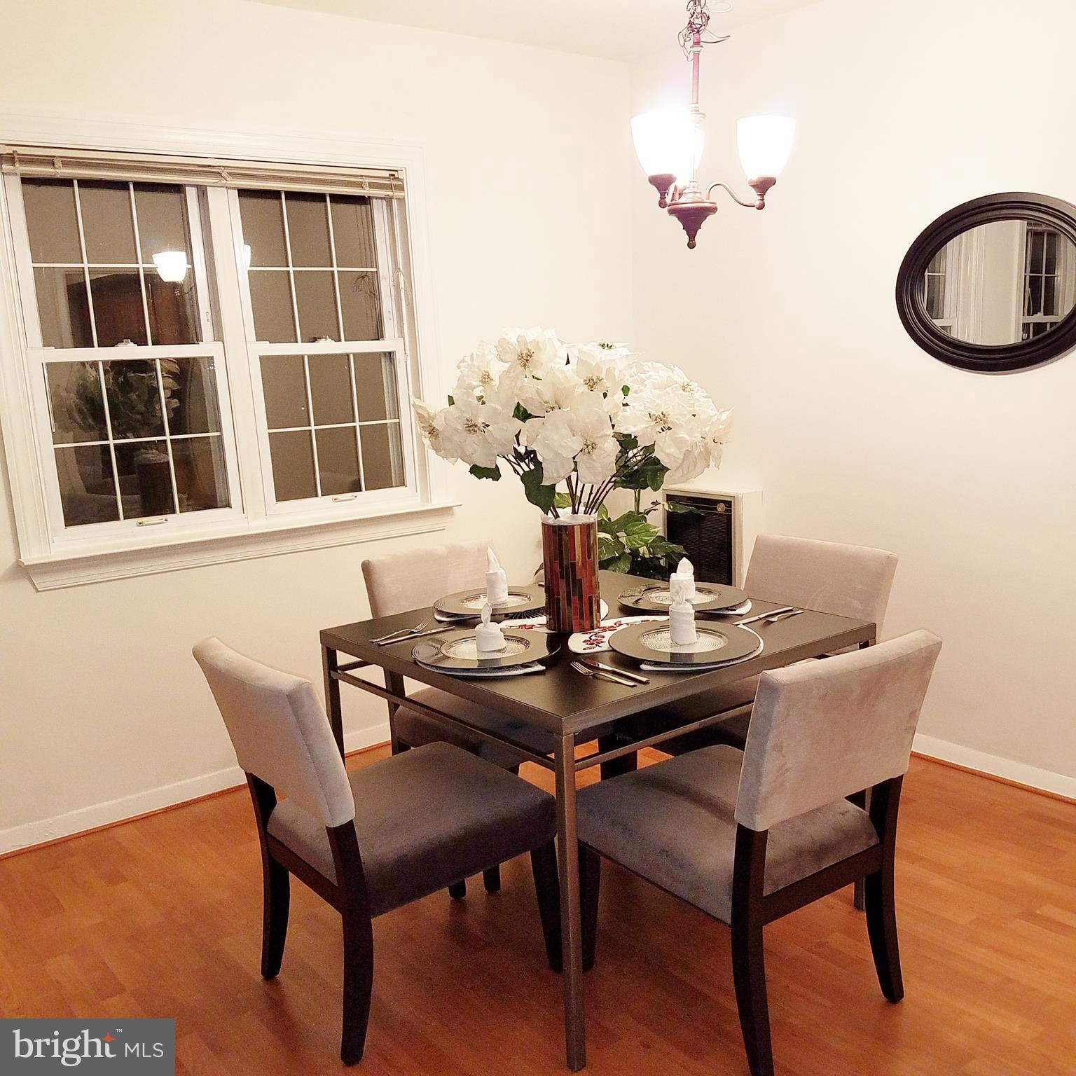 3221 Gunston Road, Unit 108 Alexandria, VA 22302 - Photo 6 of 20 Dining Room