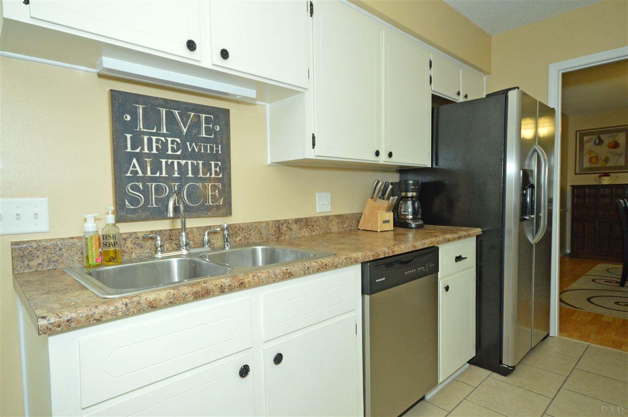 5860 Limestone Road Pensacola, FL 32504 - Photo 11 of 32 Gallery Image 11