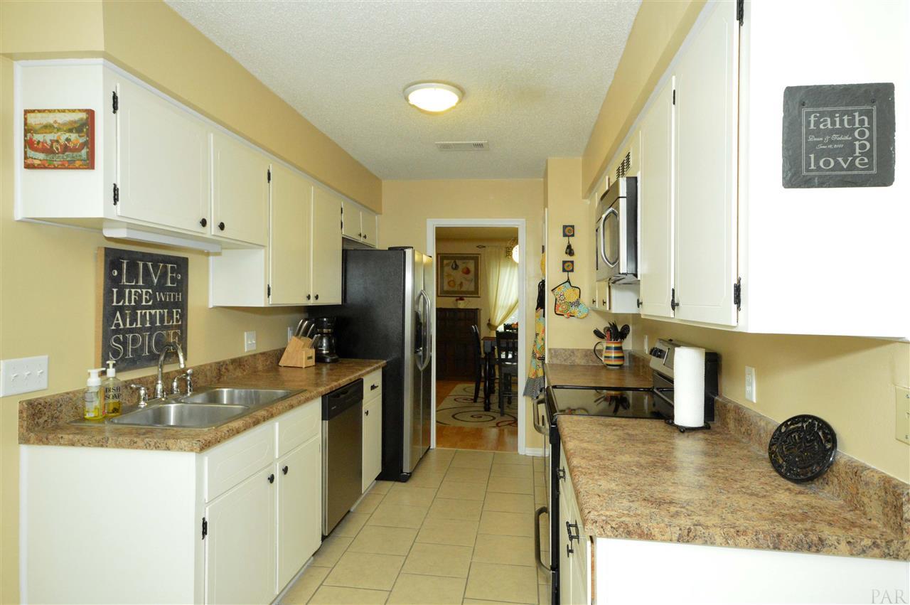 5860 Limestone Road Pensacola, FL 32504 - Photo 12 of 32 Gallery Image 12