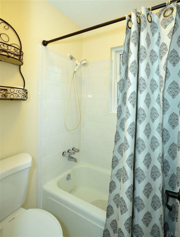5860 Limestone Road Pensacola, FL 32504 - Photo 22 of 32 Gallery Image 22