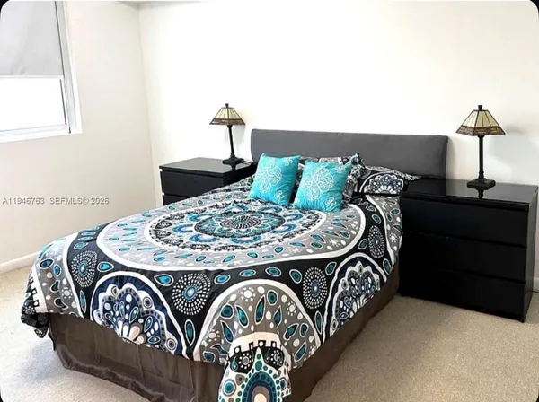 $3,999 | 253 Northeast 2nd Street, Unit 3903, Miami, FL 33132