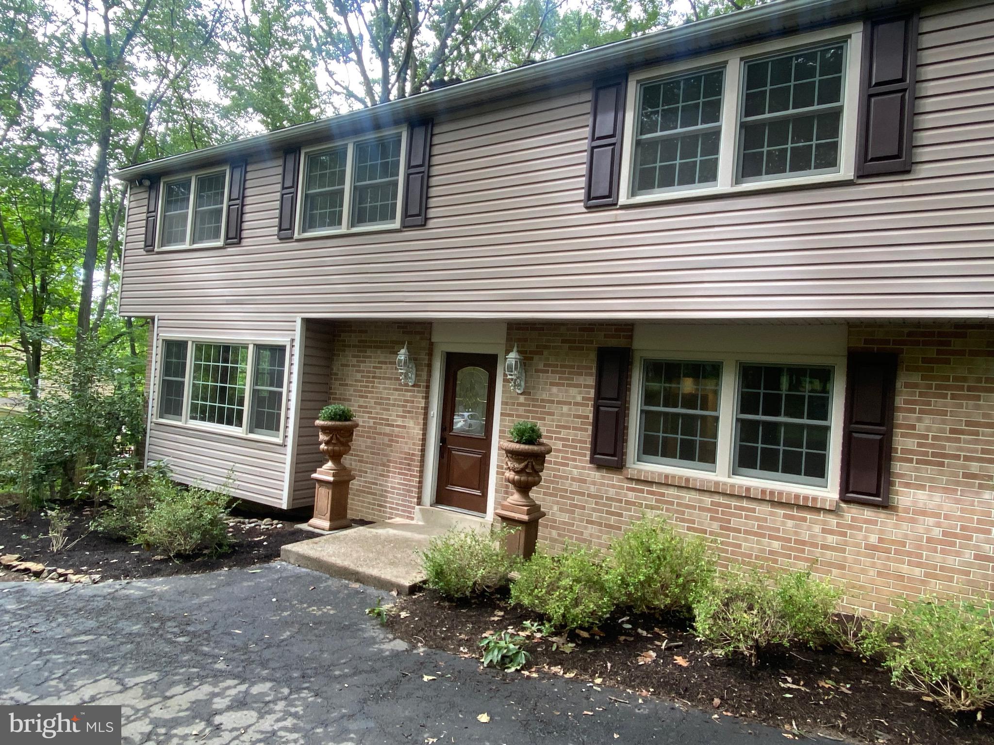3015 Yorkshire Road Doylestown, PA 18902 - Photo 4 of 63