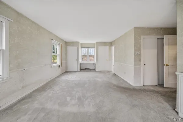 $399,000 | 125 Stoneridge Drive, DeWitt, NY 13214