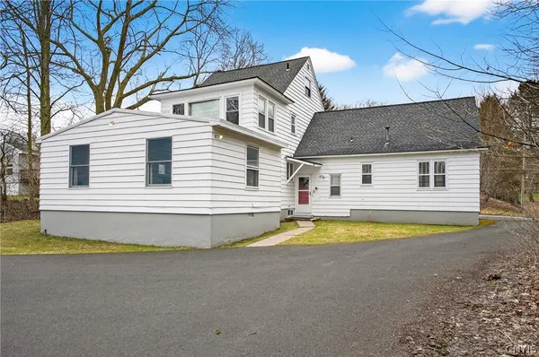 $399,000 | 125 Stoneridge Drive, DeWitt, NY 13214