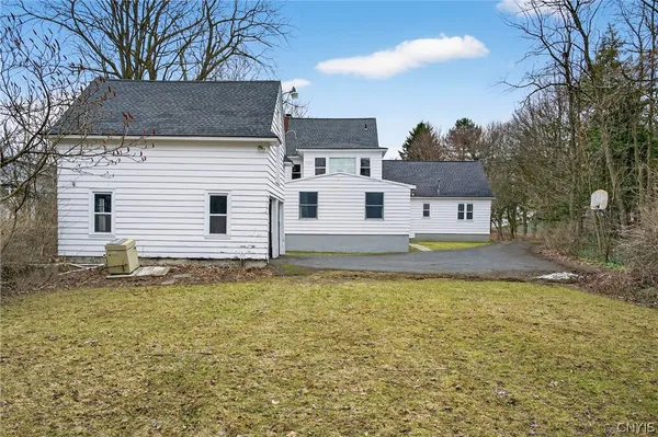 $399,000 | 125 Stoneridge Drive, DeWitt, NY 13214