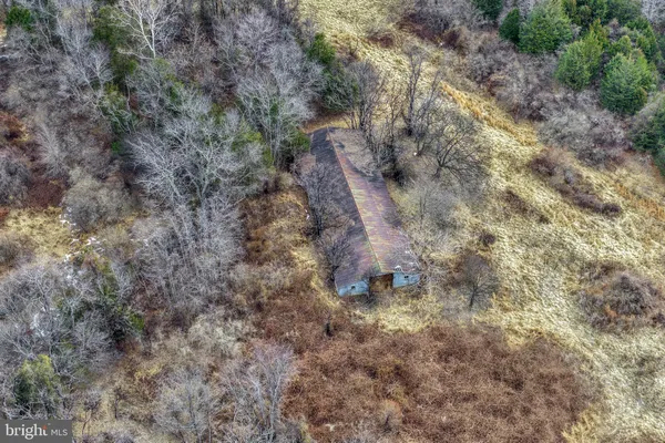 a view of a dry field
