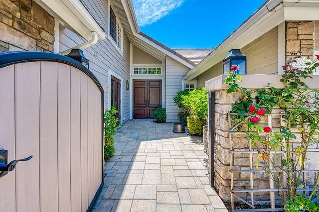 $2,299,000 | 23271 Via Dorado, Coto de Caza, CA 92679