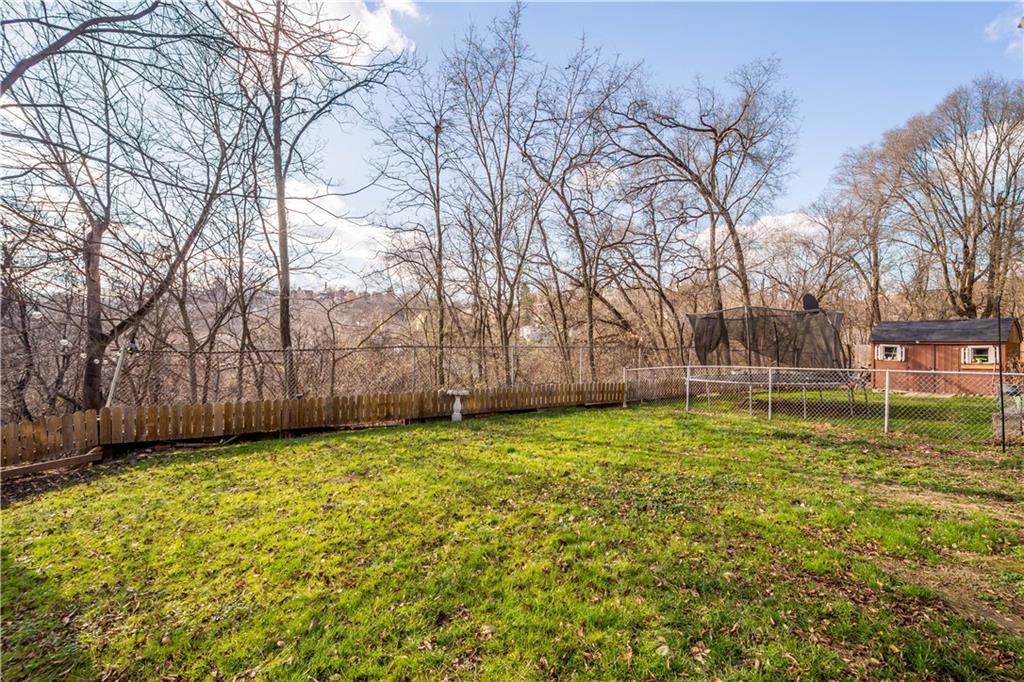 408 Pointview Road Pittsburgh, PA 15227 - Photo 26 of 29 Gallery Image 26
