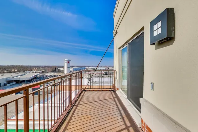 $300,000 | 1650 Riverwoods Drive, Unit 706, Melrose Park, IL 60160