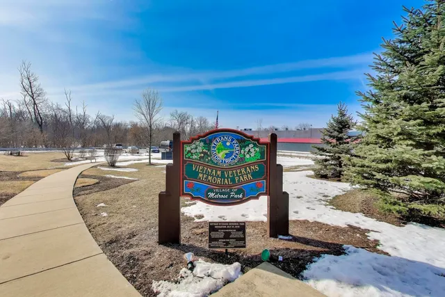 $300,000 | 1650 Riverwoods Drive, Unit 706, Melrose Park, IL 60160