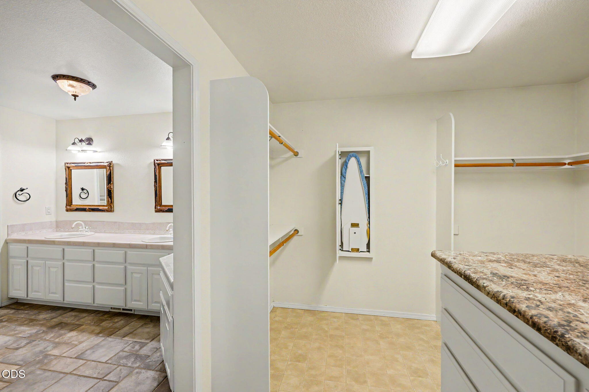7833 Lower River Road Grants Pass, OR 97526 - Photo 30 of 122