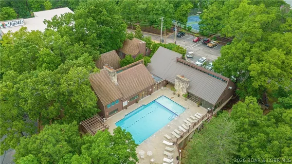 $262,000 | 5940 Baydy Peak Road, Unit 123, Osage Beach, MO 65065