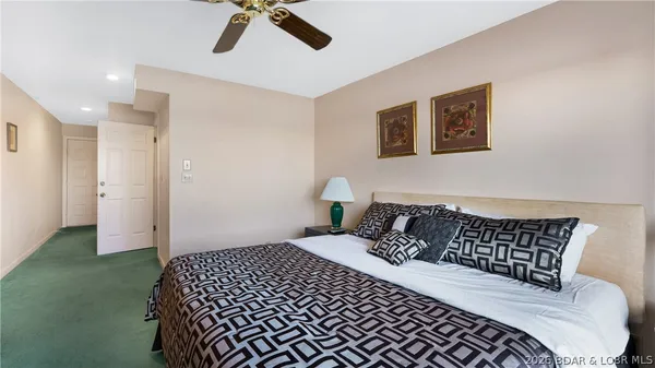 $262,000 | 5940 Baydy Peak Road, Unit 123, Osage Beach, MO 65065