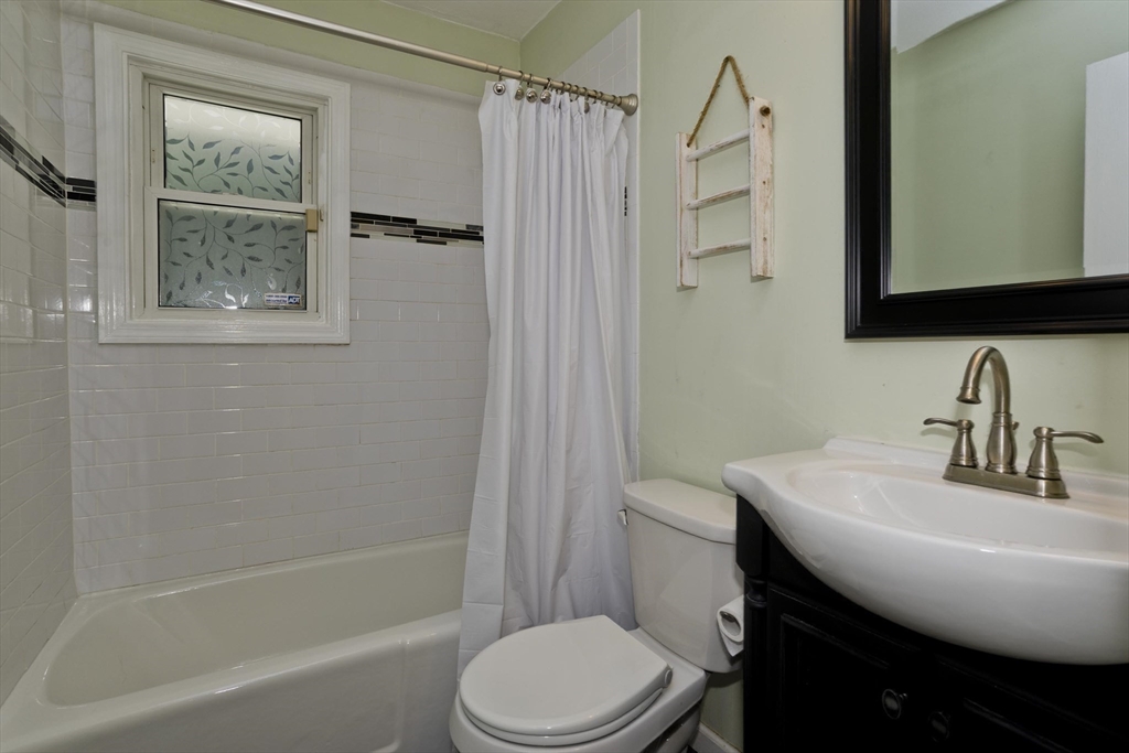 101 Old Farm Road Springfield, MA 01119 - Photo 20 of 33