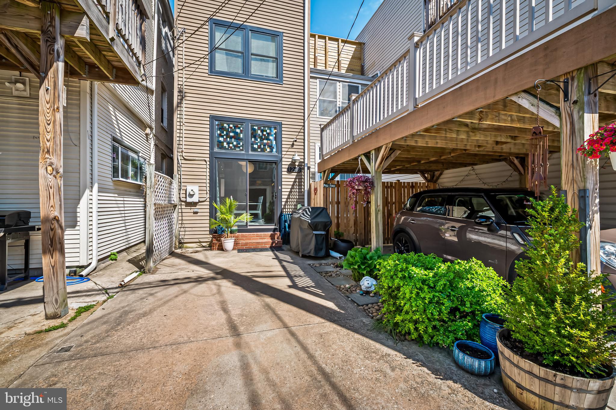 1240 Riverside Avenue Baltimore, MD 21230 - Photo 14 of 43