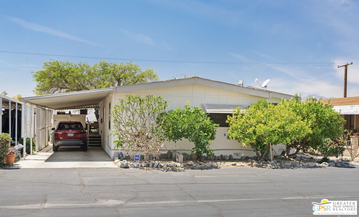 18555 Roberts Road, Unit 103 Desert Hot Springs, CA 92241 - Photo 4 of 30 a view of a building exterior