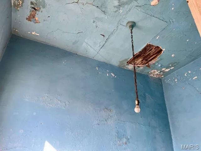 $275,000 | 1825 South 7th Street, Unit 13, St. Louis, MO 63104