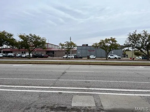 $225,000 | 1825 South 7th Street, Unit 13, St. Louis, MO 63104