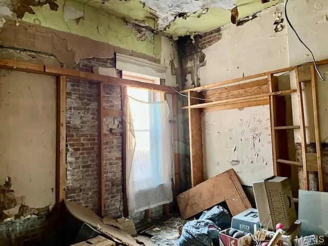 $275,000 | 1825 South 7th Street, Unit 13, St. Louis, MO 63104