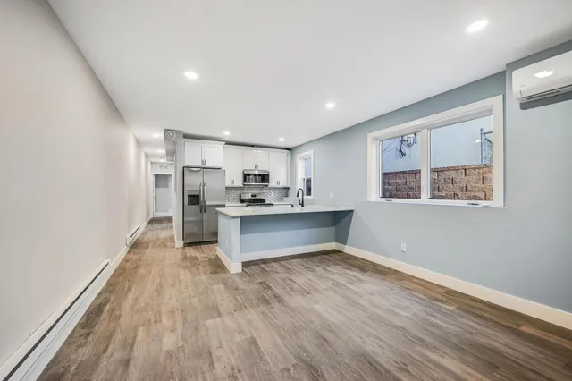 $364,900 | 3115 Russell Avenue North, Minneapolis, MN 55411