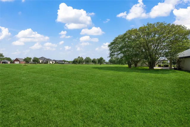 $4,000 | 9035 Water Point Drive, Beach City, TX 77523