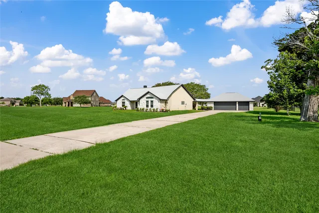 $4,000 | 9035 Water Point Drive, Beach City, TX 77523